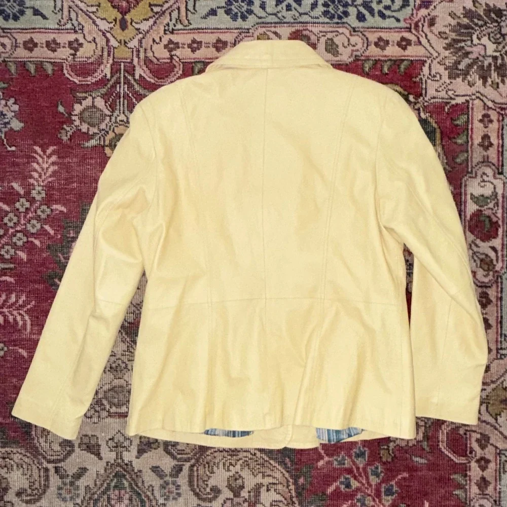 Monterey Bay Clothing Co. Butter Yellow Genuine Leather Blazer - Women's Size 14